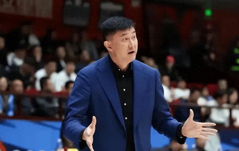 开云赛事中心-坑惨广东队！投篮8中1，在场等于4打5，粤蜜：他一点作用都没有